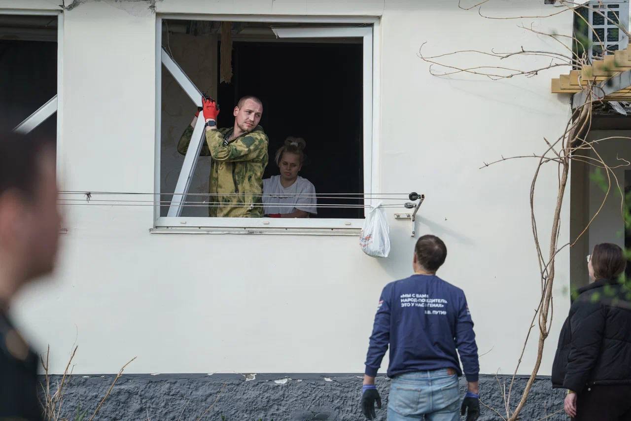 Восстановительные работы после взрыва в Севастополе