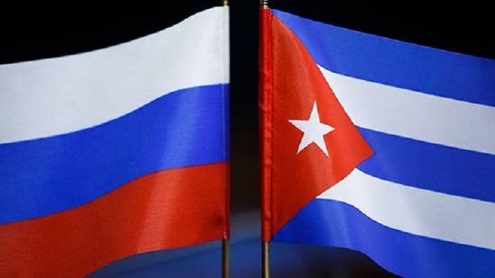 Флаги России и Кубы