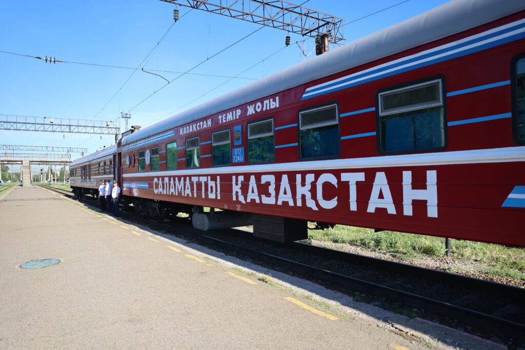 Медицинский поезд «Саламатты Казахстан»