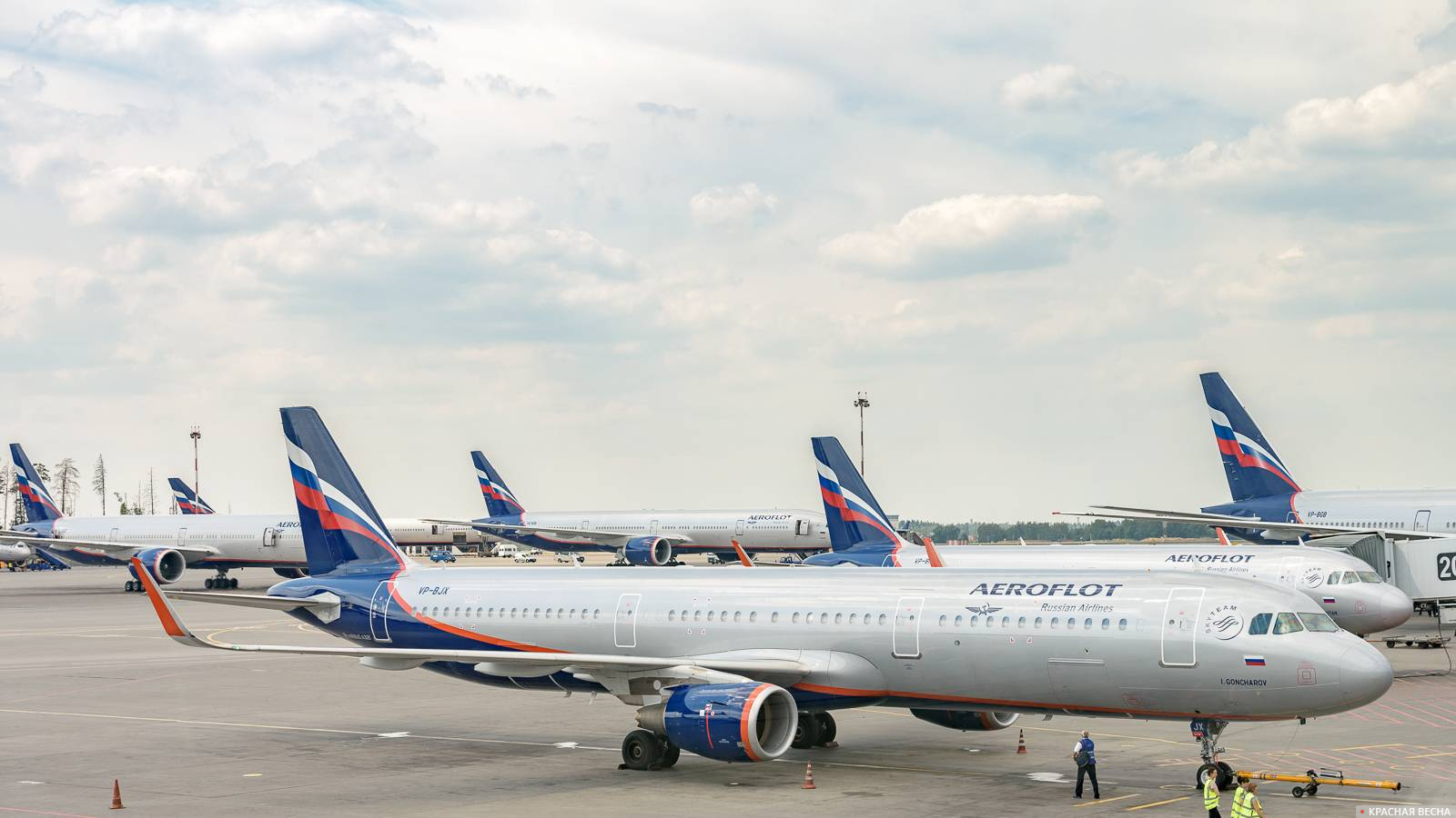 Самолеты авиакомпании Аэрофлот в аэропорту Шереметьево.