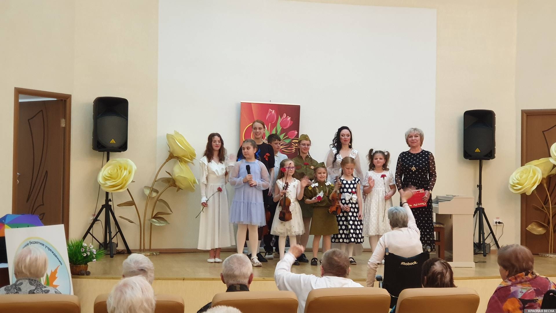 Концерт в доме престарелых. Севастополь, 9 мая 2024 года