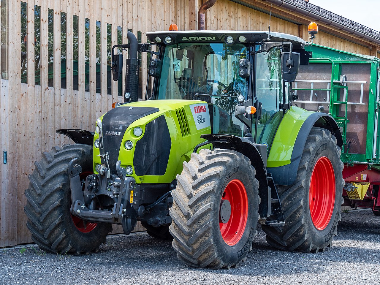 Тактор Claas Arion 650