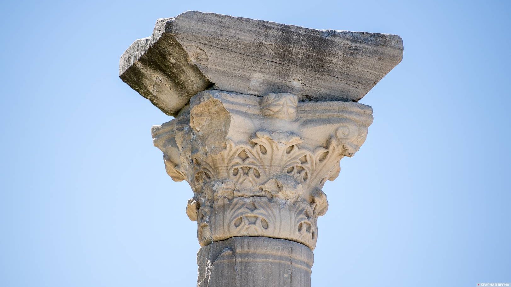 Древнегреческая колонна