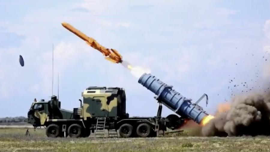 Видео с испытаний украинской крылатой противокорабельной ракеты Р-360 комплекса ЖК-360МЦ «Нептун»