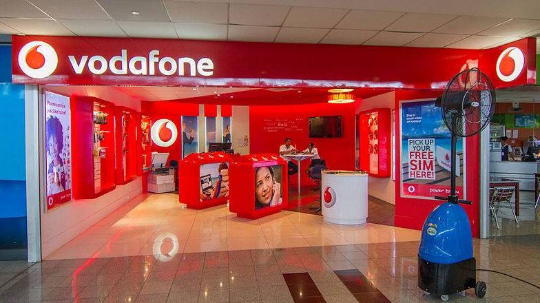Телекоммуникационная группа ОАЭ e& покупает 9,8% акций Vodafone