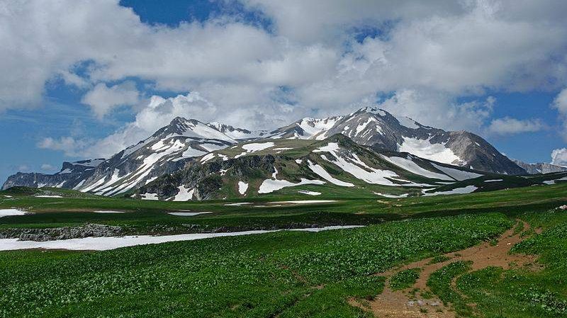 Оштен с плато Лаго-Наки