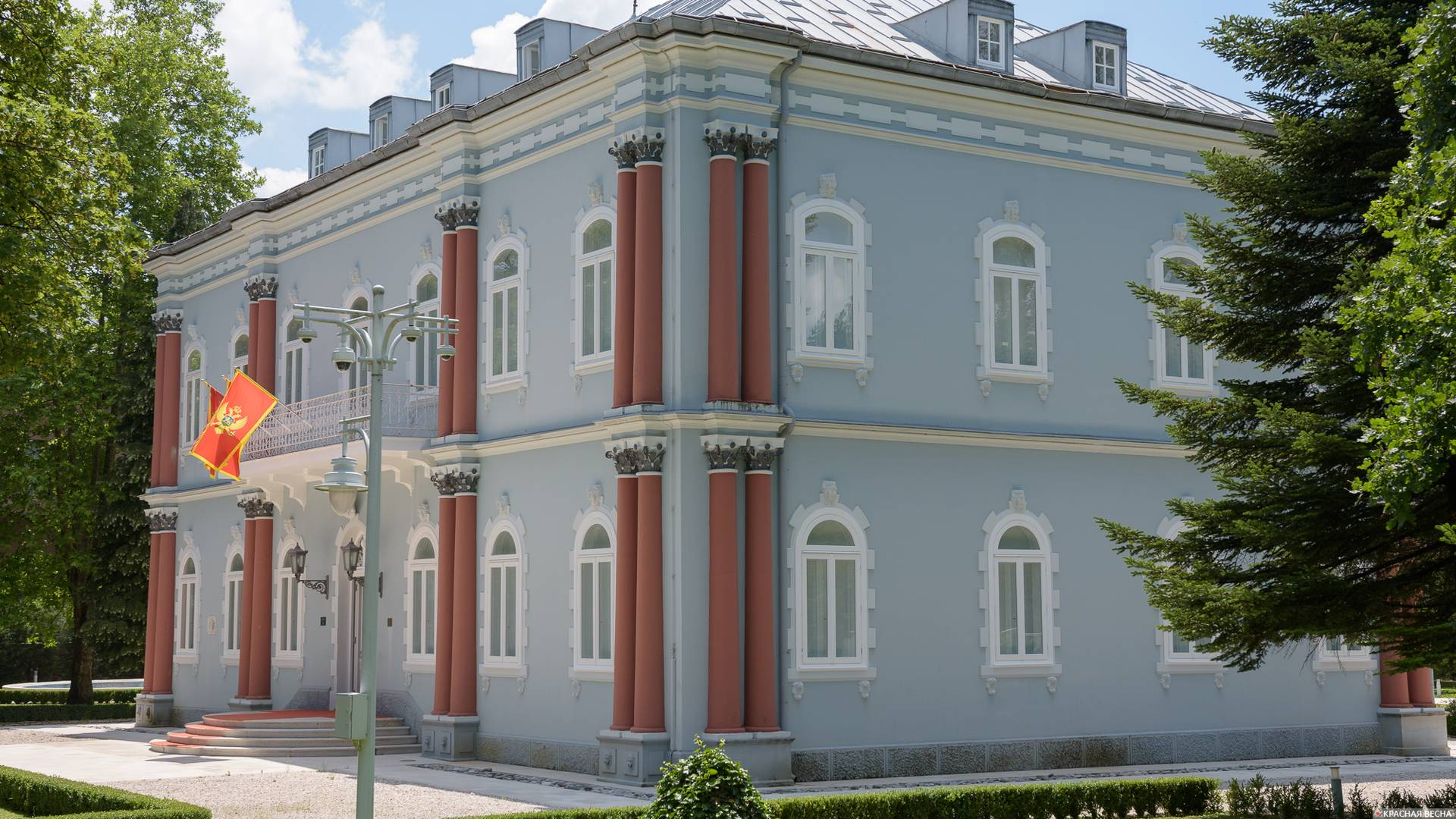 Голубой дворец в Цетинье, резиденция президента Черногории
