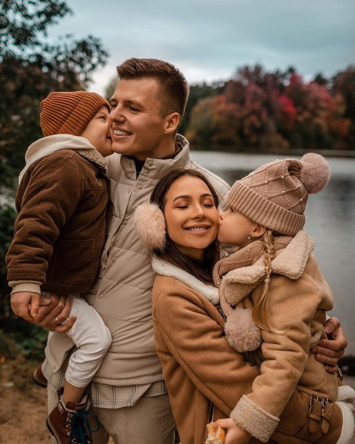 Валерия и Артем Чекалины