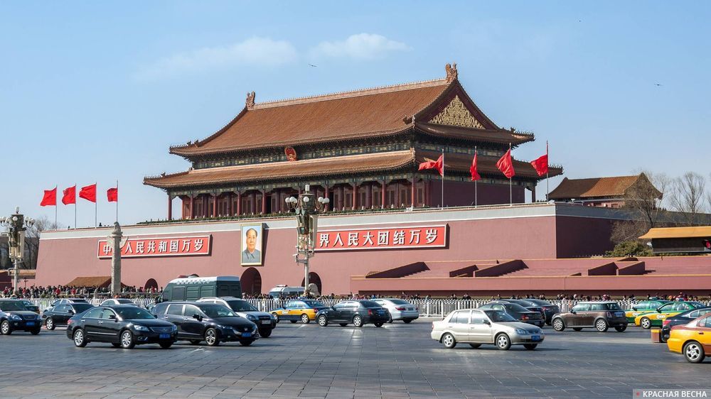 Китай. Врата Небесного Спокойствия (Тяньаньмэнь), Пекин, Китай