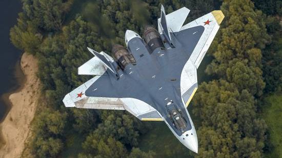 истребитель пятого поколения Су-57
