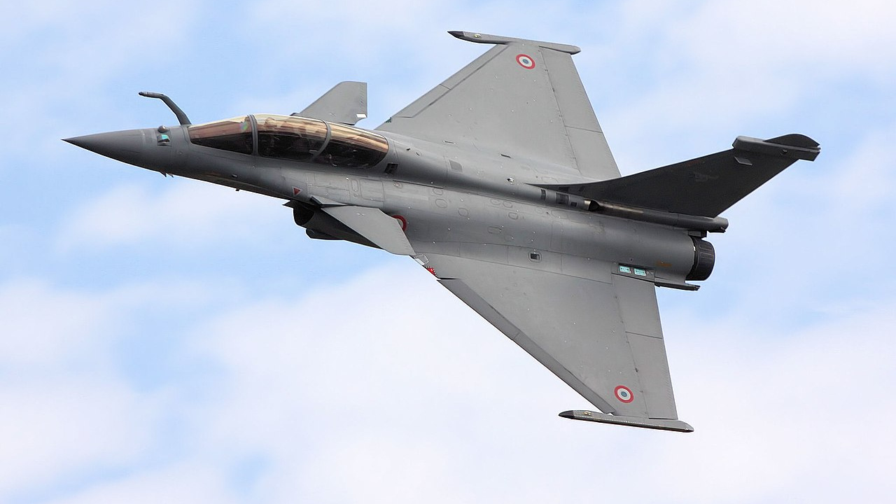 Почти 100 истребителей планируют построить ВВС Индии