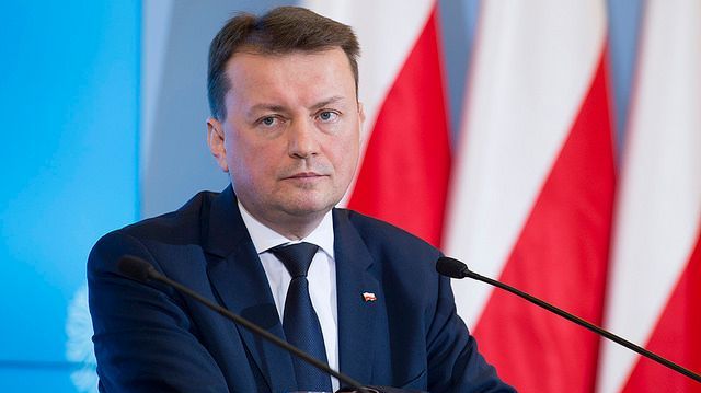 Министр обороны Польши пообещал увеличить набор добровольцев до 15 000