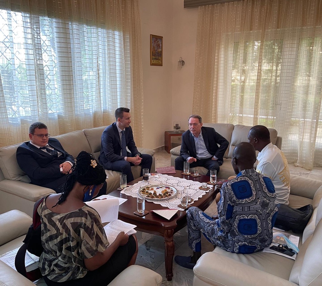 Встреча посла РФ в Бенине Игоря Евдокимова с журналистами