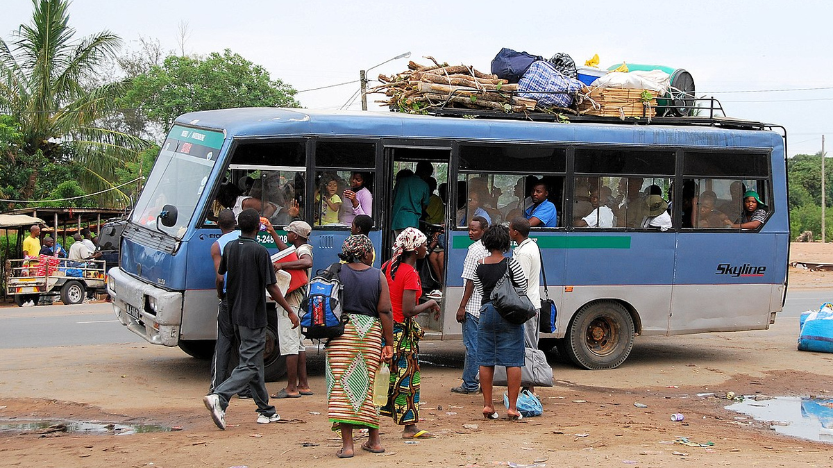 Автобус в Мозамбике