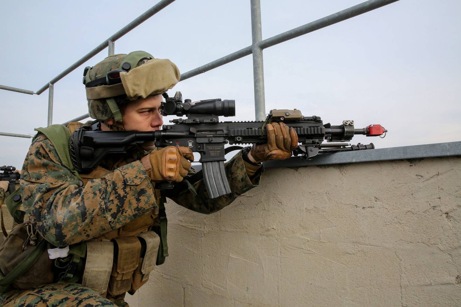 Военнослужащий морской пехоты США на учениях в Германии