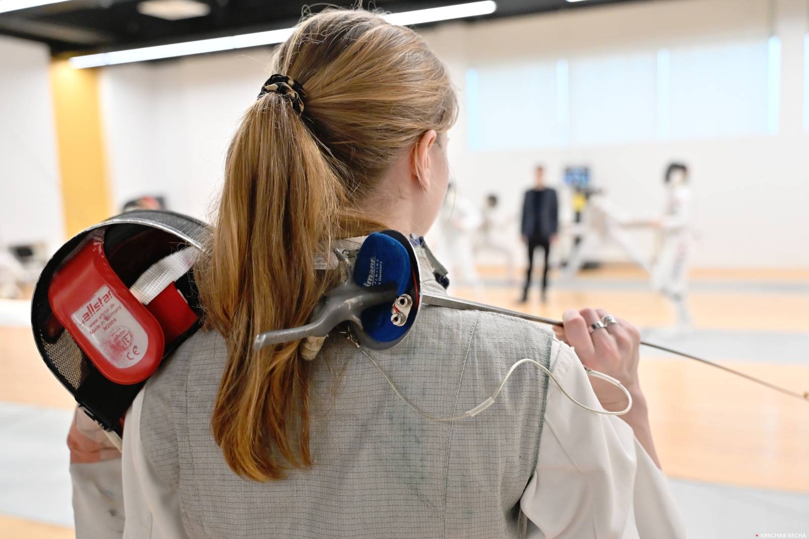 Соревнование по фехтованию. Женщины. Рапира