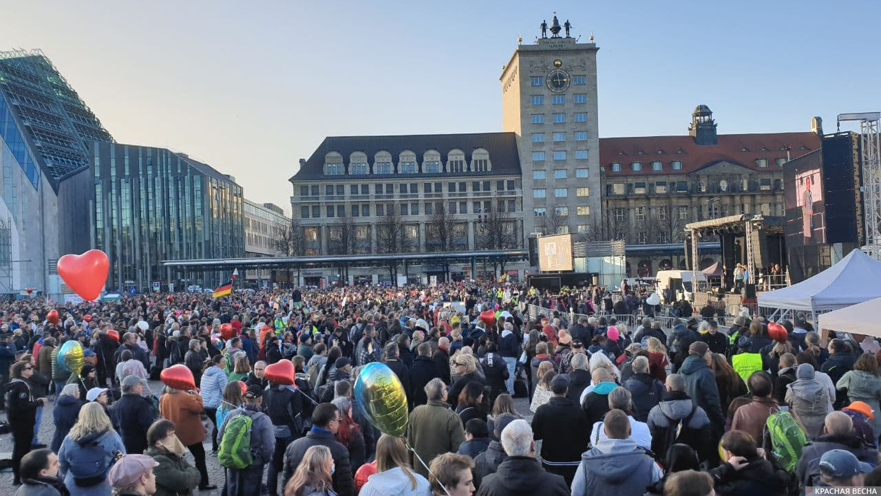 Антикоронавирусный протест в Лейпциге 07.11.2020