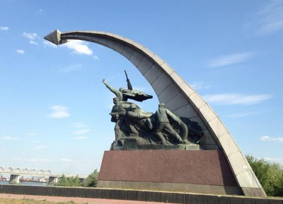 монумент «Штурм» в Ростове-на-Дону