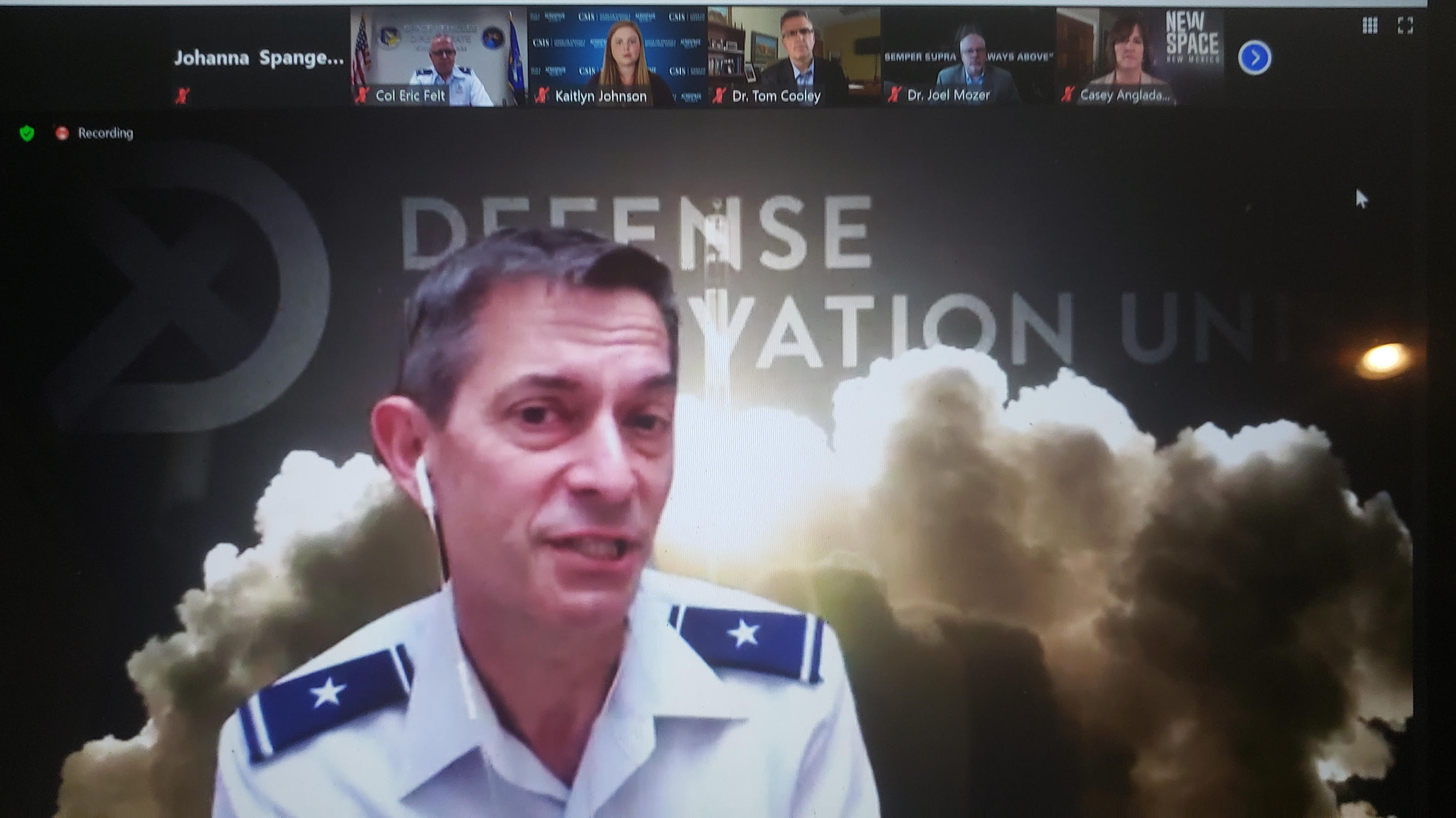 Скриншот обсуждения доклада «Состояние космической промышленной базы 2020», Подразделение оборонных инноваций (DIU) при Министерстве обороны США