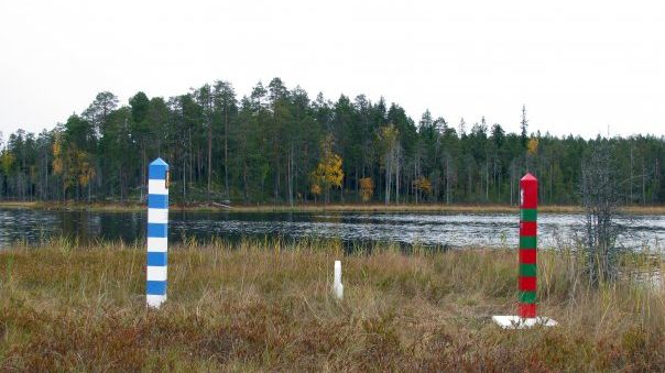 Пограничные столбы российско-финляндской границы
