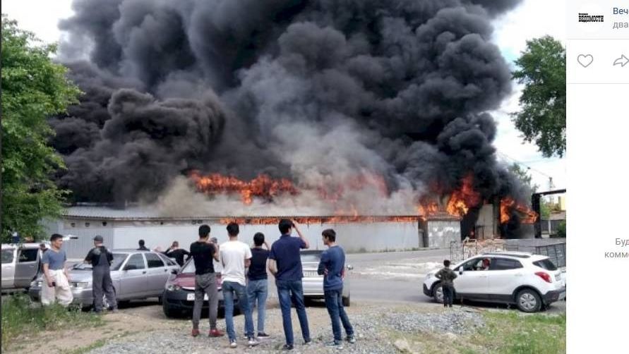 Пожар на складе в Екатеринбурге