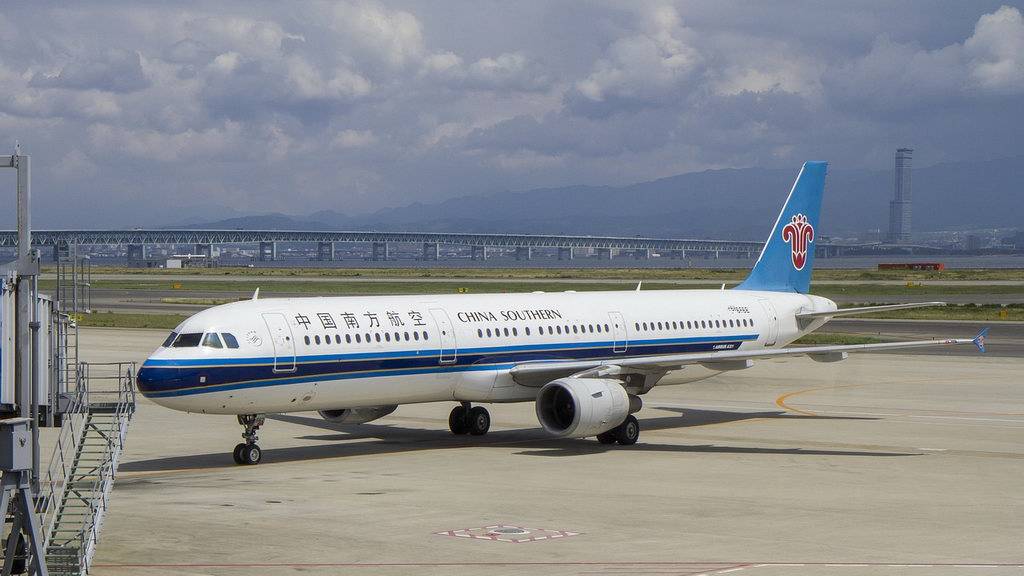 самолёт авиакомпании China Southern Airlines