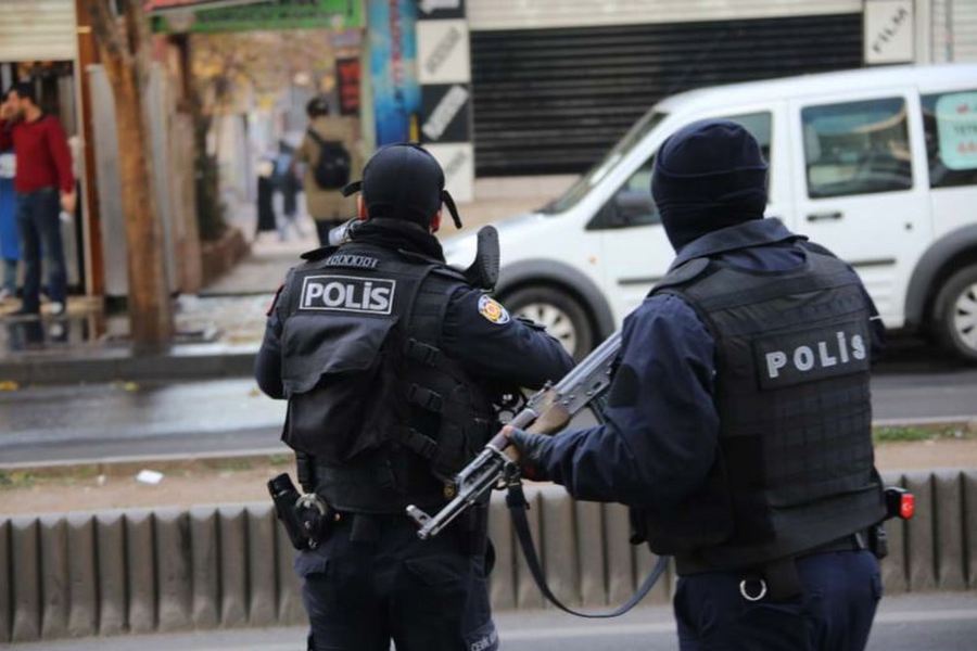 Турецкая полиция [(cc) Mahmut Bozarslan]