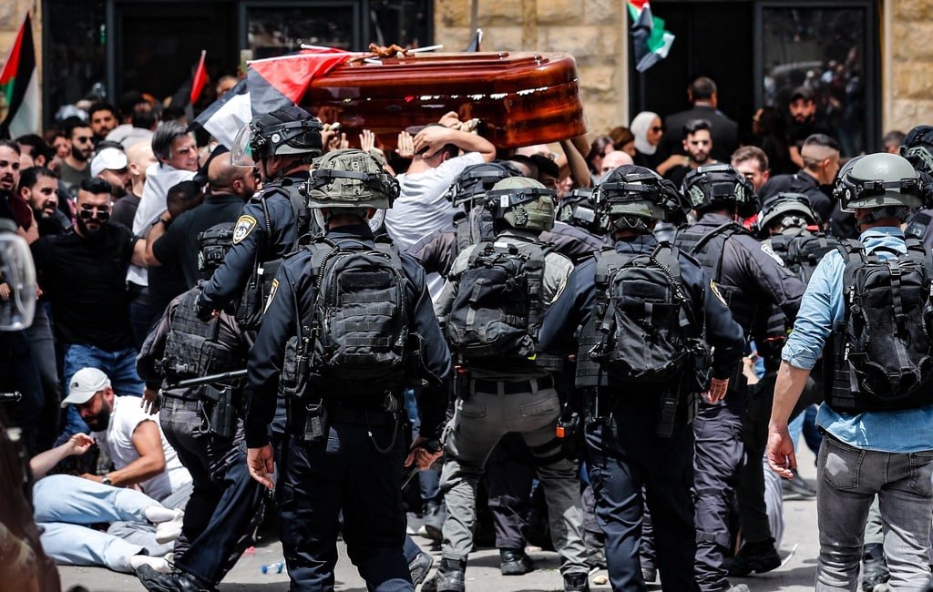 Израиль дает оценку действиям полиции на похоронах журналистки Al Jazeera