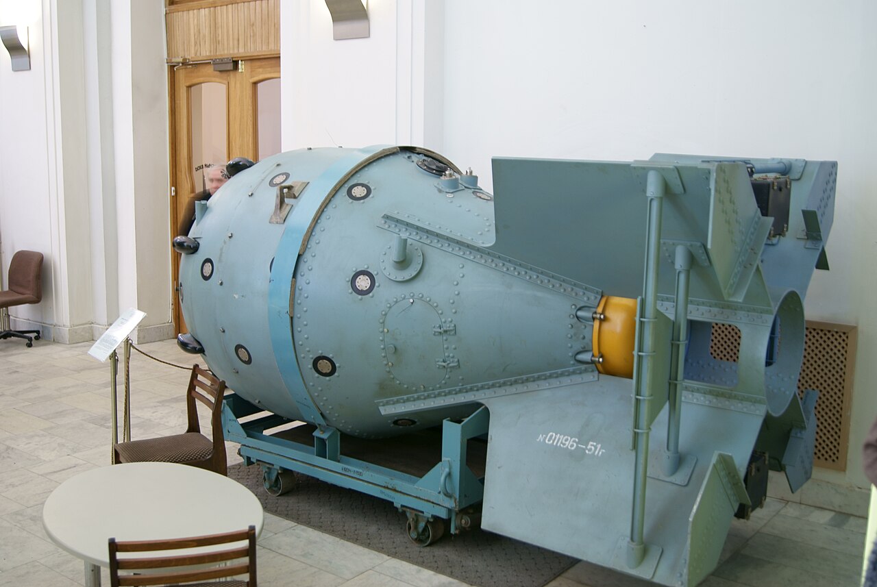Первая советская атомная бомба РДС-1