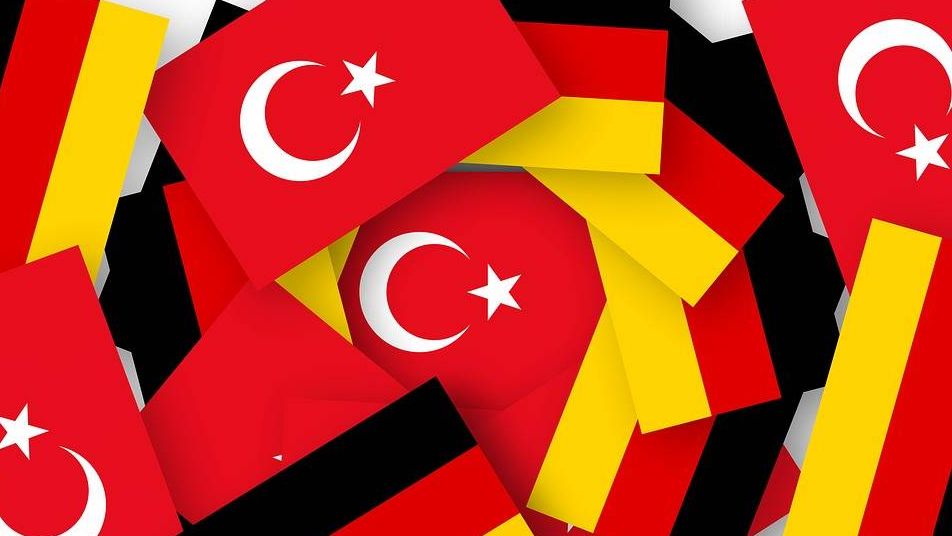 Флаги Турции и Германии
