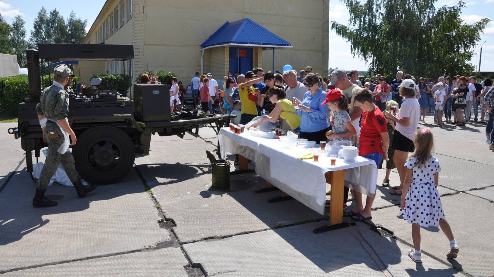 Праздник 107 годовщины ВВС России. Полевая кухня. Курск. 12.08.2019