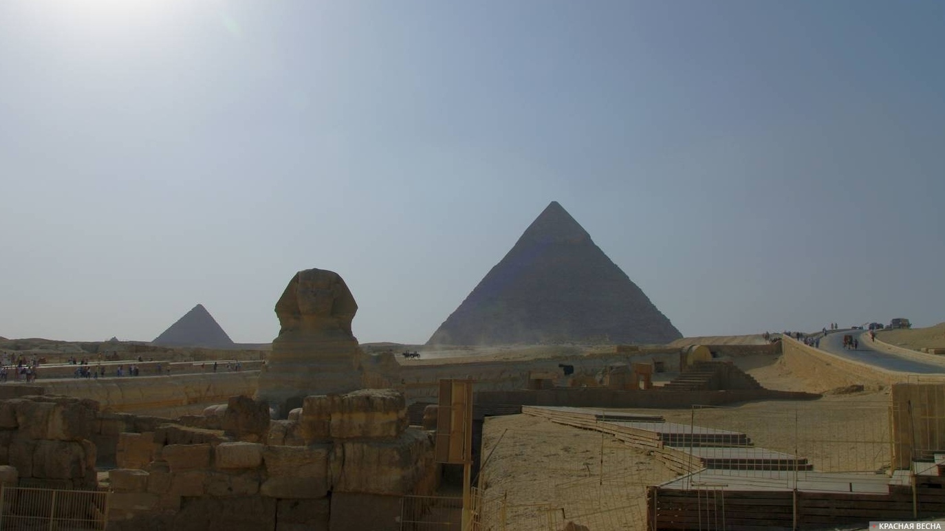 Египет. Гиза. Сфинкс и пирамиды