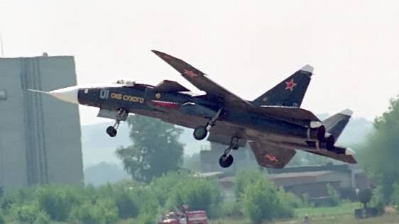 Su-47 at Moscow Air Show in Zhukovski, 2001