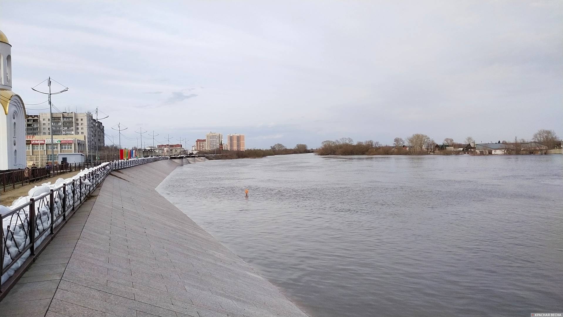 В Кургане уровень воды в реке Тобол подобрался к десятиметровой отметке |  ИА Красная Весна