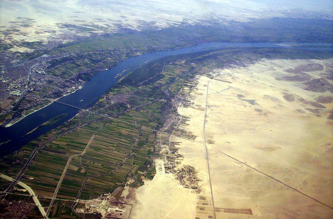 Долина Нила ниже по течению после плотины