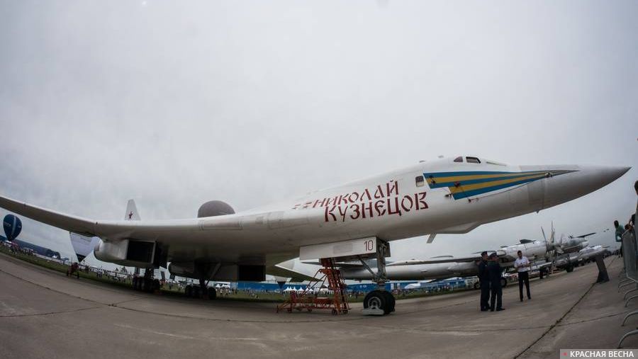 Стратегический ракетоносец Ту-160. МАКС Раменское. 22.07.2017