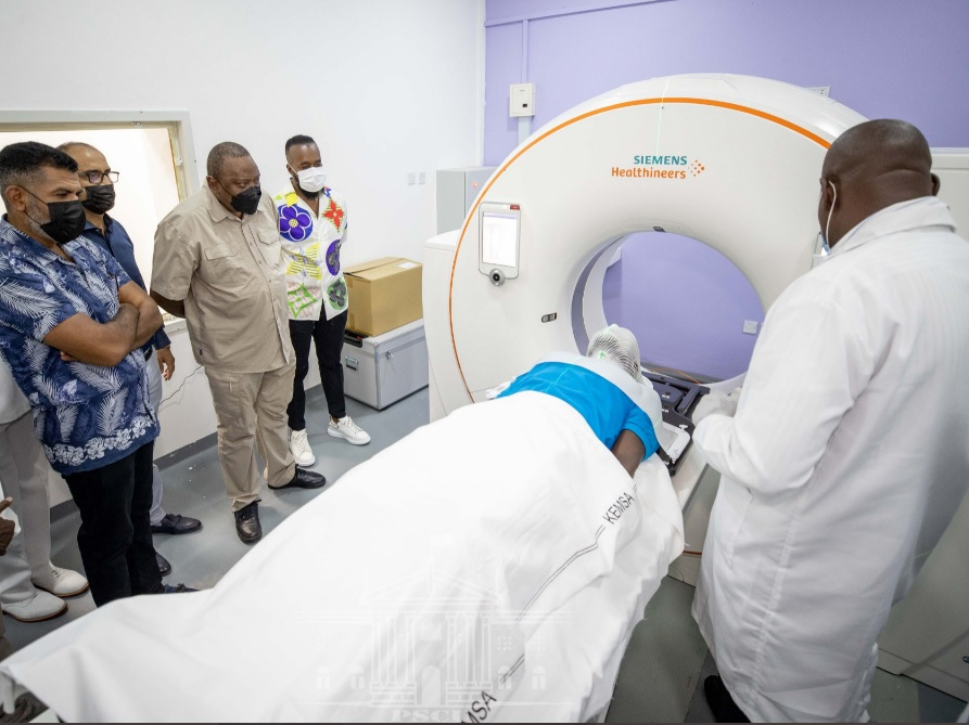 Президент Кении открывает ультрасовременный онкологический центр