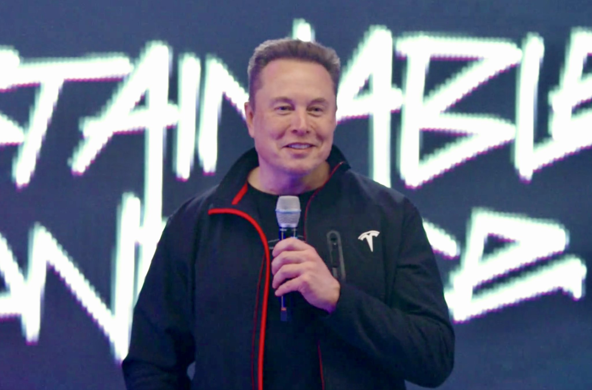 Илон Маск анонсирует запуск проекта Terafab