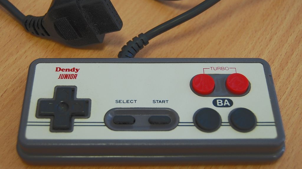 Контроллер игровой приставки Dendy Junior