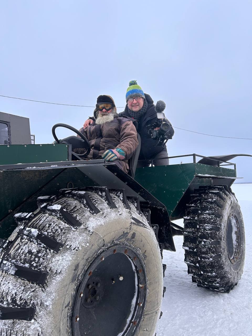 Валерий Татаров (справа)