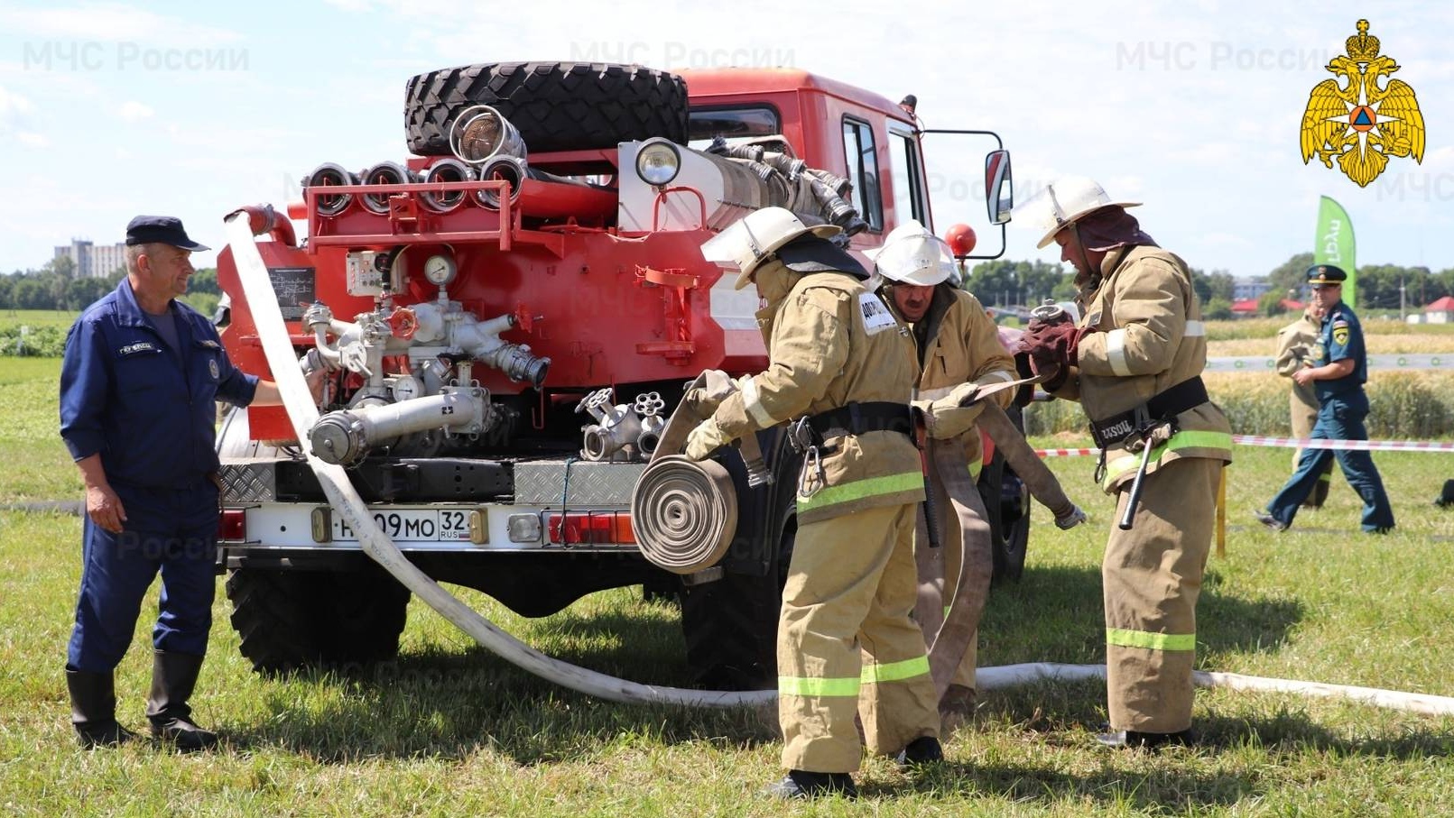 В Брянской области определили лучшую добровольную пожарную команду и лучшего добровольного пожарного