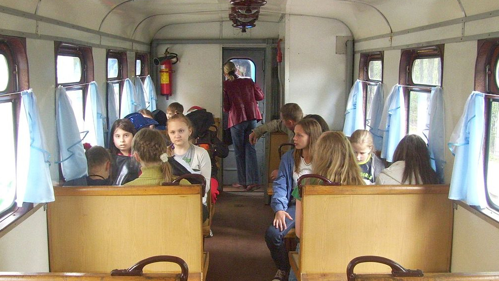 Салон вагона поезда Ярославской ДЖД