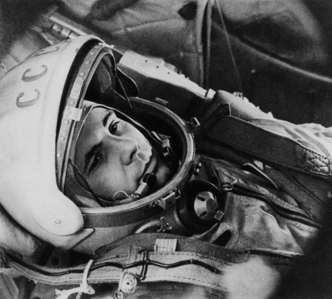 Юрий Гагарин перед полетом в космос. 12 апреля 1961 года