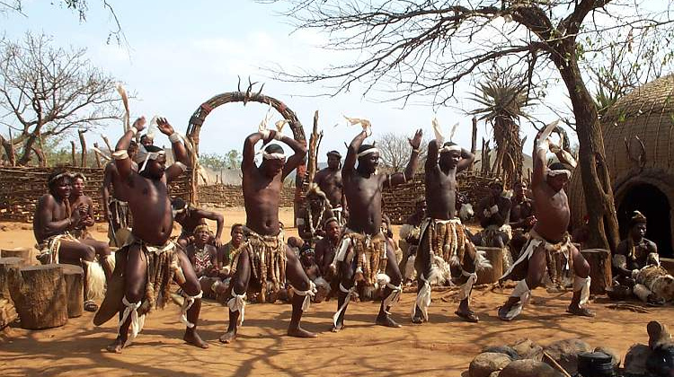 Зулусский военный танец