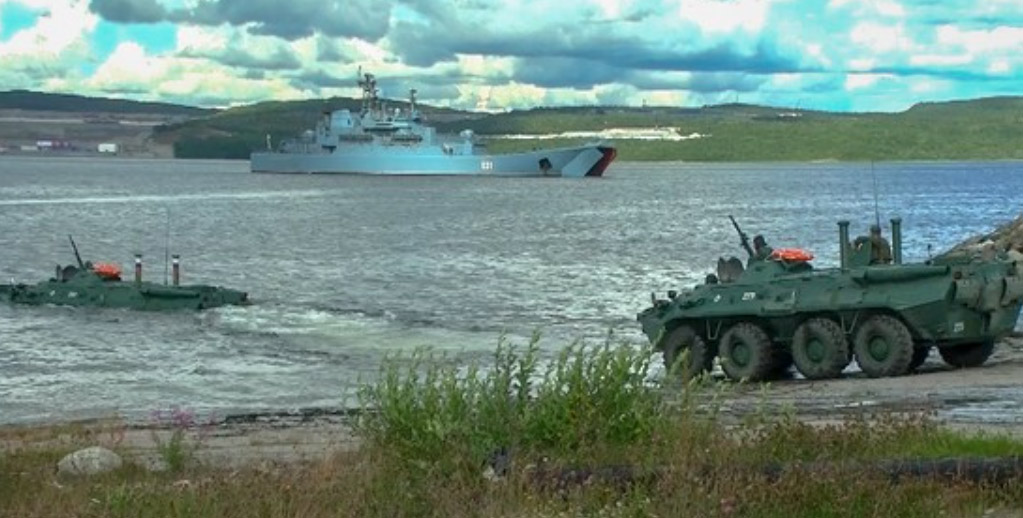 Морские пехотинцы Северного флота приступили к тренировкам эпизода ко Дню Военно-Морского Флота России