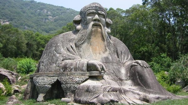 Каменная скульптура Лао-цзы. Китай