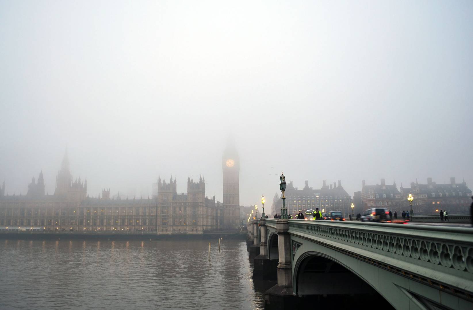 Туман. Лондон. 
