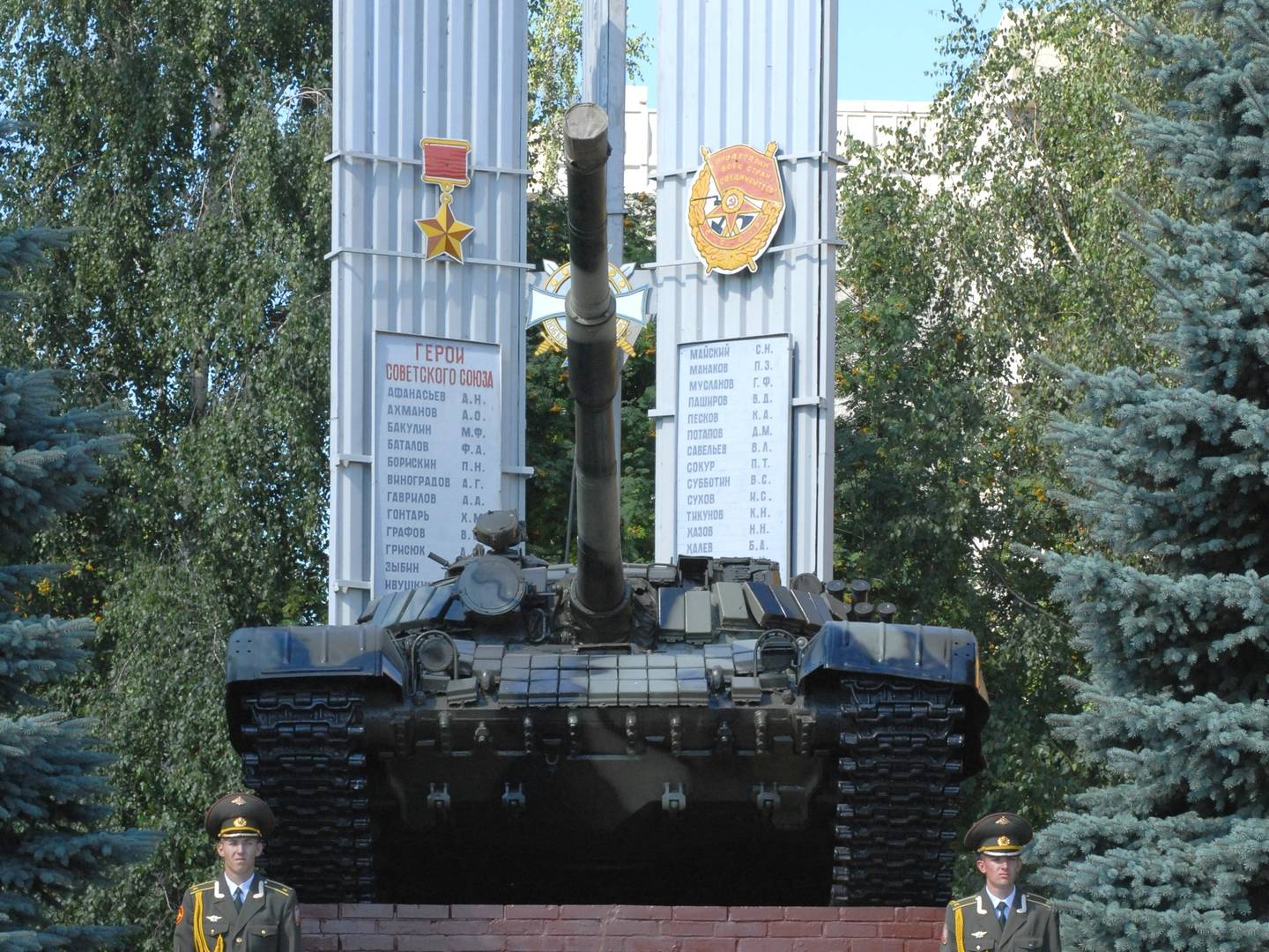 Мемориал Героям-танкистам в Казанском танковом училище