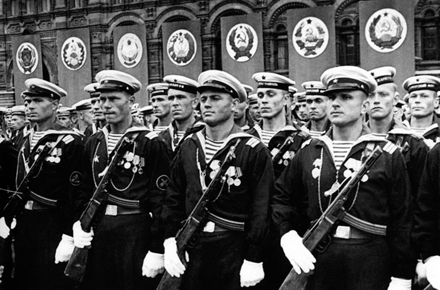 Парад Победы 24 июня 1945 года. Моряки