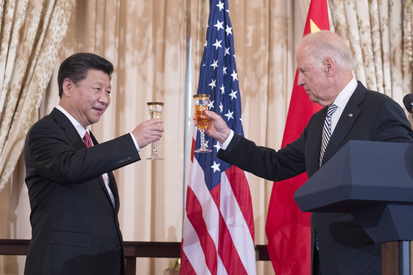 Джо Байден и Си Цзиньпин в 2015 году